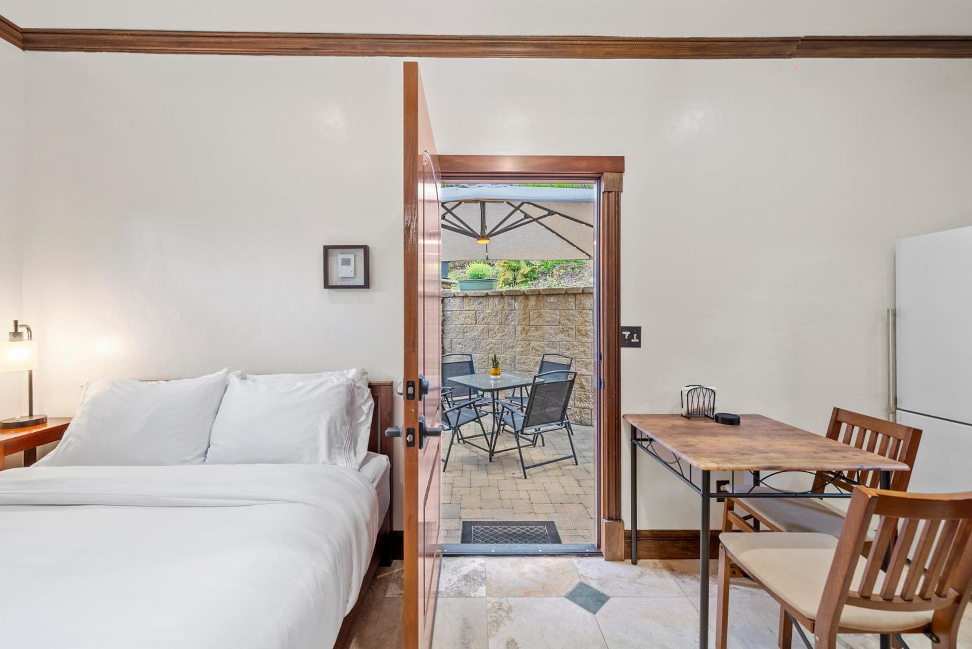ホテル Garden House サンディエゴ エクステリア 写真